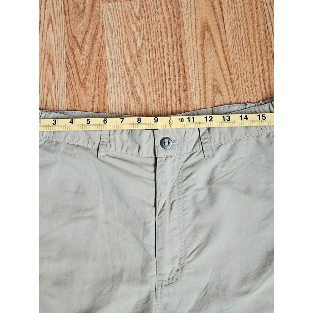 Patagonia Men's Quandary Hiking Shorts Khaki Tan Size Large L 10" Inseam Nylon - Picture 6 of 12